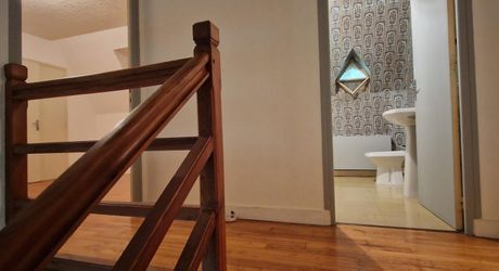 3-bedroom Perigordian house, close to shops with 1,300 m² of land