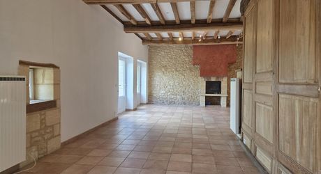 Ensemble de maisons en pierre