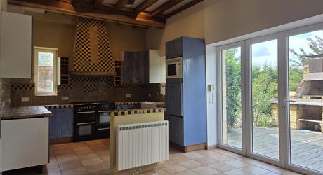Ensemble de maisons en pierre