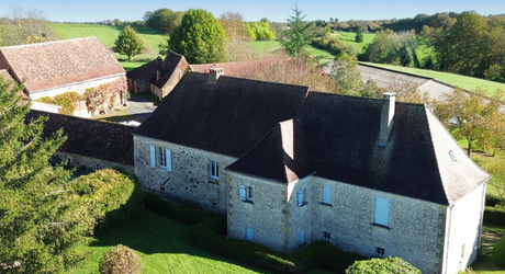 Corps de ferme à rénover – Périgord Noir – Terrain de 20 500 m²