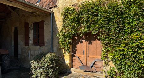 Corps de ferme à rénover – Périgord Noir – Terrain de 20 500 m²