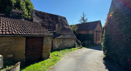 Corps de ferme à rénover – Périgord Noir – Terrain de 20 500 m²