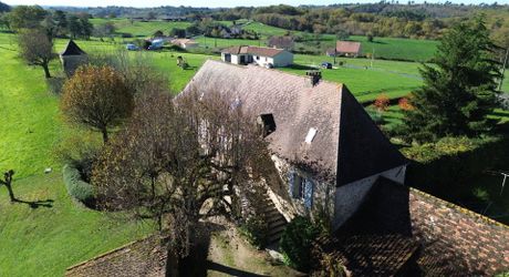 Corps de ferme à rénover – Périgord Noir – Terrain de 20 500 m²