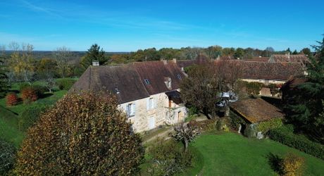 Corps de ferme à rénover – Périgord Noir – Terrain de 20 500 m²