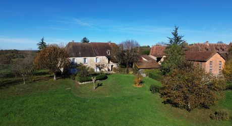 Corps de ferme à rénover – Périgord Noir – Terrain de 20 500 m²