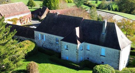 Corps de ferme à rénover – Périgord Noir – Terrain de 20 500 m²