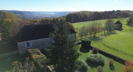 Corps de ferme à rénover – Périgord Noir – Terrain de 20 500 m²