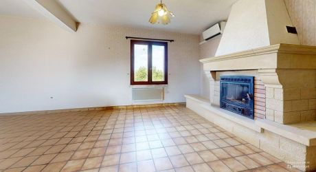 Maison contemporaine à moderniser, 97m², terrain 809m², idéal premier achat ou investissement locatif