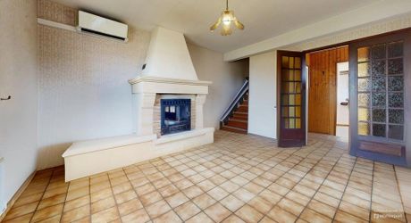 Maison contemporaine à moderniser, 97m², terrain 809m², idéal premier achat ou investissement locatif