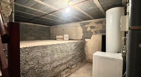 Maison contemporaine à moderniser, 97m², terrain 809m², idéal premier achat ou investissement locatif