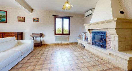 Maison contemporaine à moderniser, 97m², terrain 809m², idéal premier achat ou investissement locatif