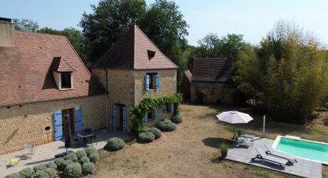 Charming property with swimming pool and 6,268 m² of land