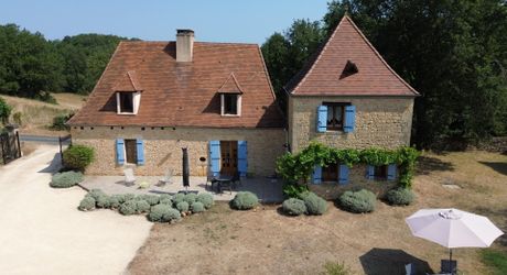 Charming property with swimming pool and 6,268 m² of land