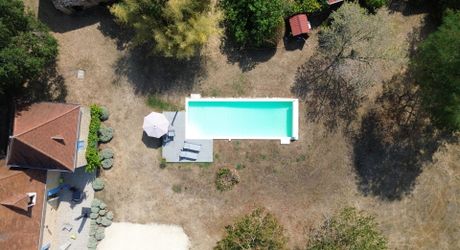 Charming property with swimming pool and 6,268 m² of land