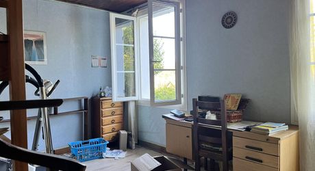 L'opportunité que vous attendiez pour devenir propriétaire! Maison à vendre, 2 chambres, une véranda et un garage. 