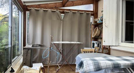 L'opportunité que vous attendiez pour devenir propriétaire! Maison à vendre, 2 chambres, une véranda et un garage. 