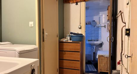 L'opportunité que vous attendiez pour devenir propriétaire! Maison à vendre, 2 chambres, une véranda et un garage. 
