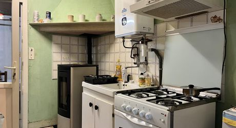 L'opportunité que vous attendiez pour devenir propriétaire! Maison à vendre, 2 chambres, une véranda et un garage. 