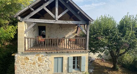 Maison de village avec piscine et vue !