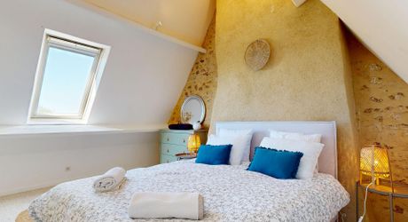 Périgord noir : maison pleine de charme avec piscine et jardin