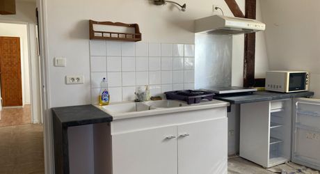 Appartement meublé centre village 
