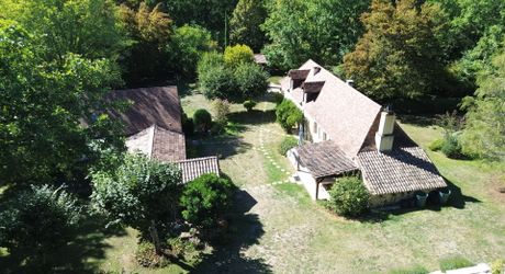 Propriété de caractère sur les hauteurs de la Vallée de la Vézère en Perigord Noir.
