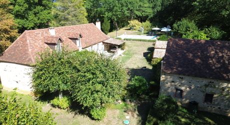 Propriété de caractère sur les hauteurs de la Vallée de la Vézère en Perigord Noir.