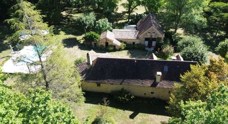 Propriété de caractère sur les hauteurs de la Vallée de la Vézère en Perigord Noir.