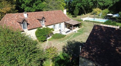 Propriété de caractère sur les hauteurs de la Vallée de la Vézère en Perigord Noir.