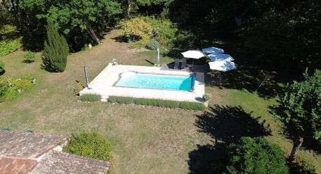 Propriété de caractère sur les hauteurs de la Vallée de la Vézère en Perigord Noir.