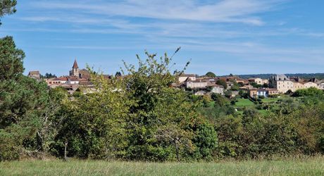 Grande maison style périgourdin avec panorama sur la Bastide