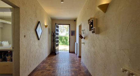 Grande maison style périgourdin avec panorama sur la Bastide