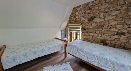 Authentique maison perigordine en pierres, rénovée avec piscine et Jardin