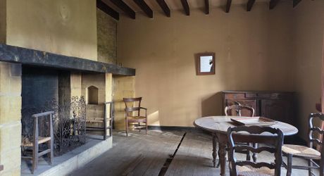 Maison de plain-pied avec grand terrain et ancien séchoir à tabac