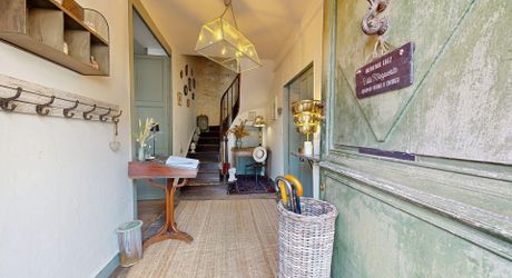 Trésor caché du Périgord Noir: une demeure d’exception sur les chemins de l’histoire.