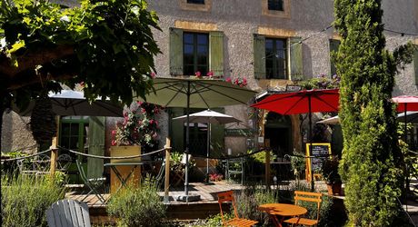 Trésor caché du Périgord Noir: une demeure d’exception sur les chemins de l’histoire.