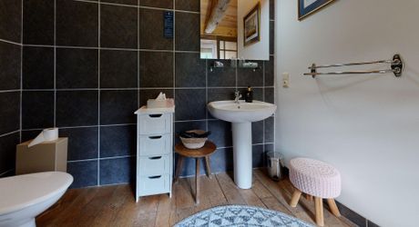 Trésor caché du Périgord Noir: une demeure d’exception sur les chemins de l’histoire.