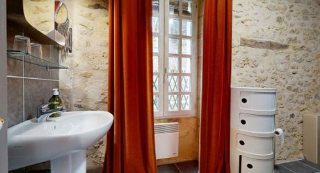 Trésor caché du Périgord Noir: une demeure d’exception sur les chemins de l’histoire.