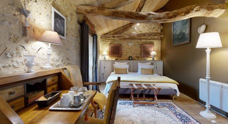 Trésor caché du Périgord Noir: une demeure d’exception sur les chemins de l’histoire.