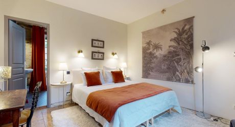 Trésor caché du Périgord Noir: une demeure d’exception sur les chemins de l’histoire.