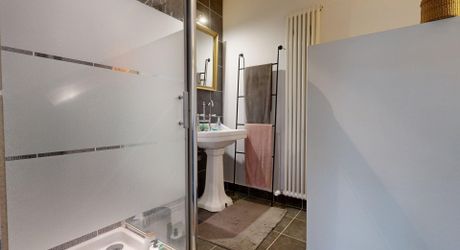 Trésor caché du Périgord Noir: une demeure d’exception sur les chemins de l’histoire.