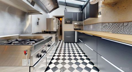 Trésor caché du Périgord Noir: une demeure d’exception sur les chemins de l’histoire.