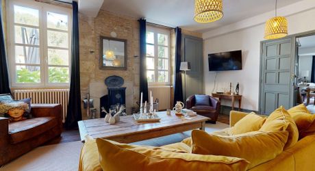 Trésor caché du Périgord Noir: une demeure d’exception sur les chemins de l’histoire.