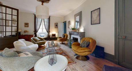 Trésor caché du Périgord Noir: une demeure d’exception sur les chemins de l’histoire.