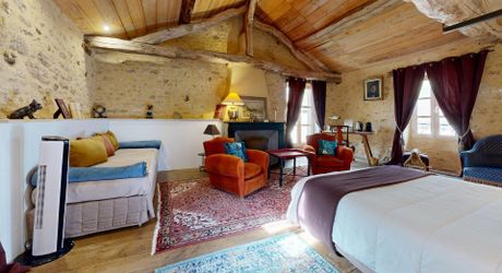 Trésor caché du Périgord Noir: une demeure d’exception sur les chemins de l’histoire.