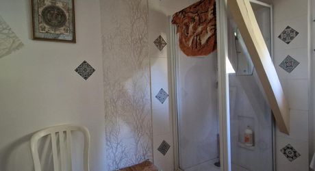 Atypique ancien hangar à tabac rénové dans bel environnement