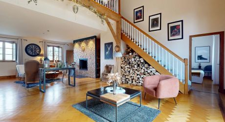 Propriété d'exception en Périgord Noir avec vue époustouflante, chambres d'hôtes, gîte, piscine et 27 hectares de forêts et prairies