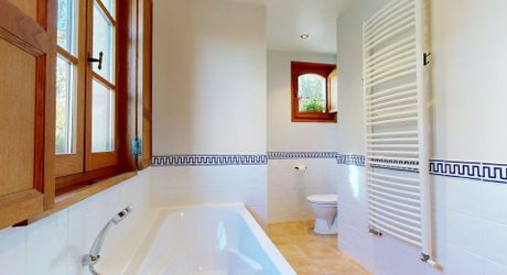 Propriété d'exception en Périgord Noir avec vue époustouflante, chambres d'hôtes, gîte, piscine et 27 hectares de forêts et prairies