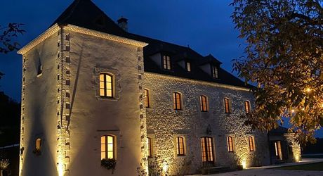 Propriété d'exception en Périgord Noir avec vue époustouflante, chambres d'hôtes, gîte, piscine et 27 hectares de forêts et prairies