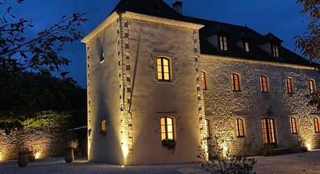 Propriété d'exception en Périgord Noir avec vue époustouflante, chambres d'hôtes, gîte, piscine et 27 hectares de forêts et prairies